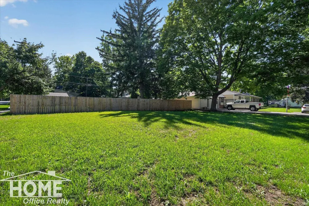 315 E Main Street Vernon Township, MI 48476