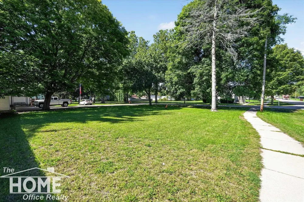 315 E Main Street Vernon Township, MI 48476