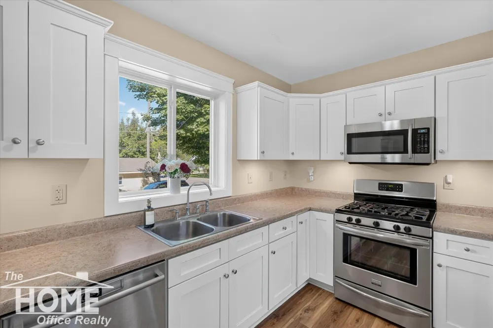 315 E Main Street Vernon Township, MI 48476