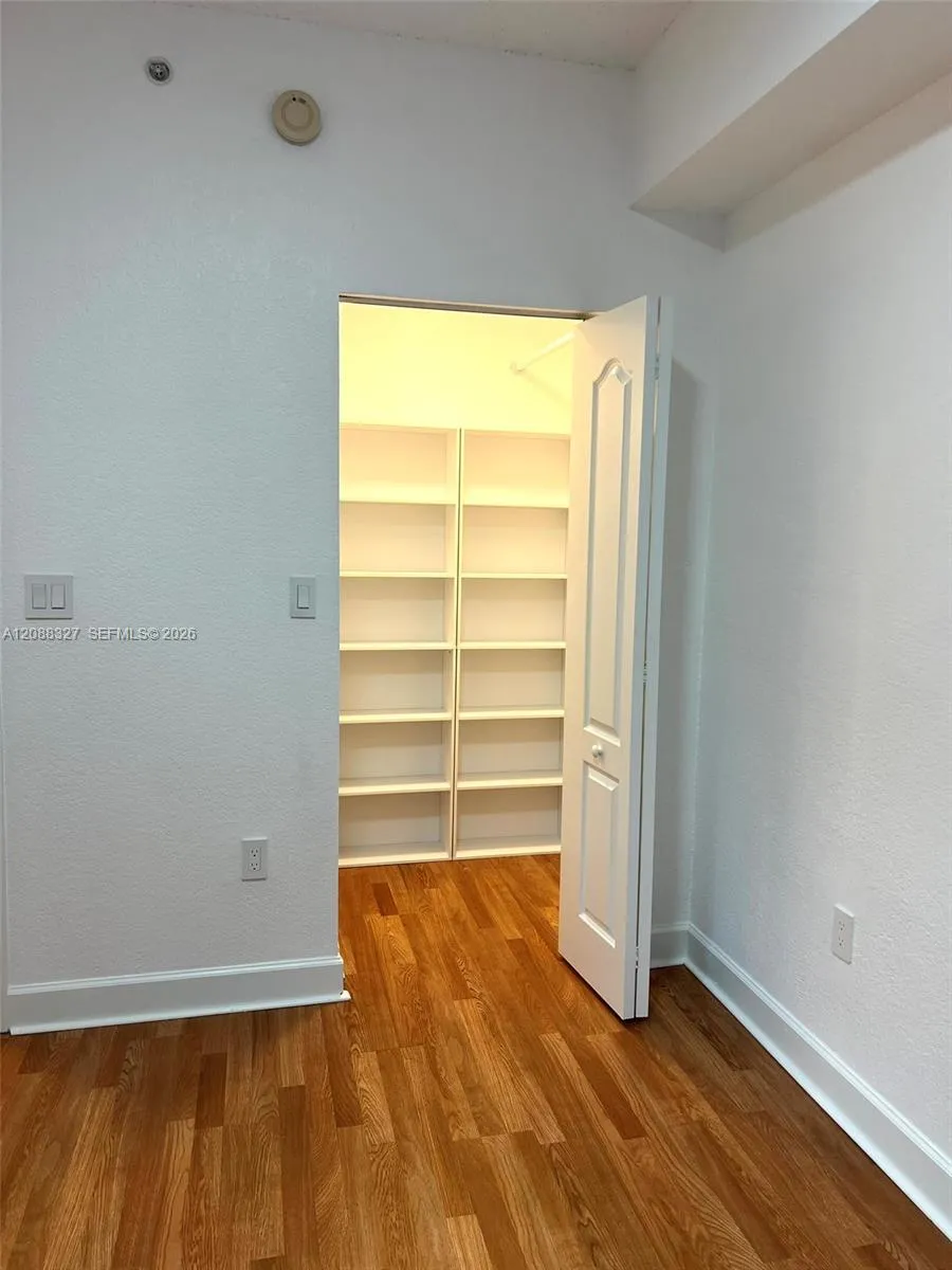 6001 SW 70th St #346 South Miami, FL 33143