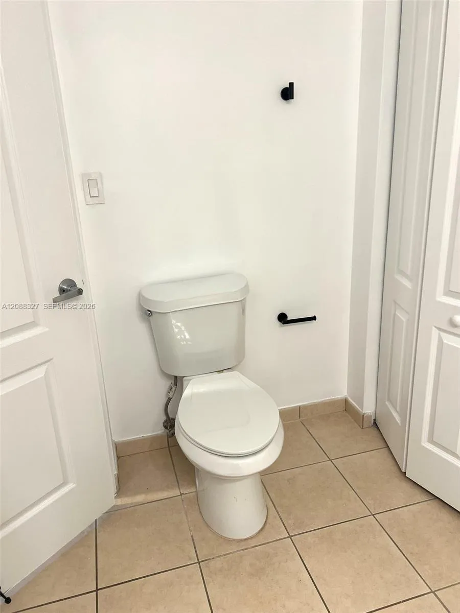6001 SW 70th St #346 South Miami, FL 33143