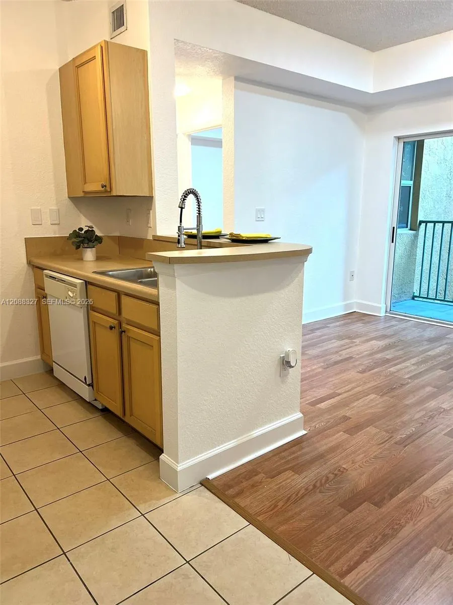 6001 SW 70th St #346 South Miami, FL 33143