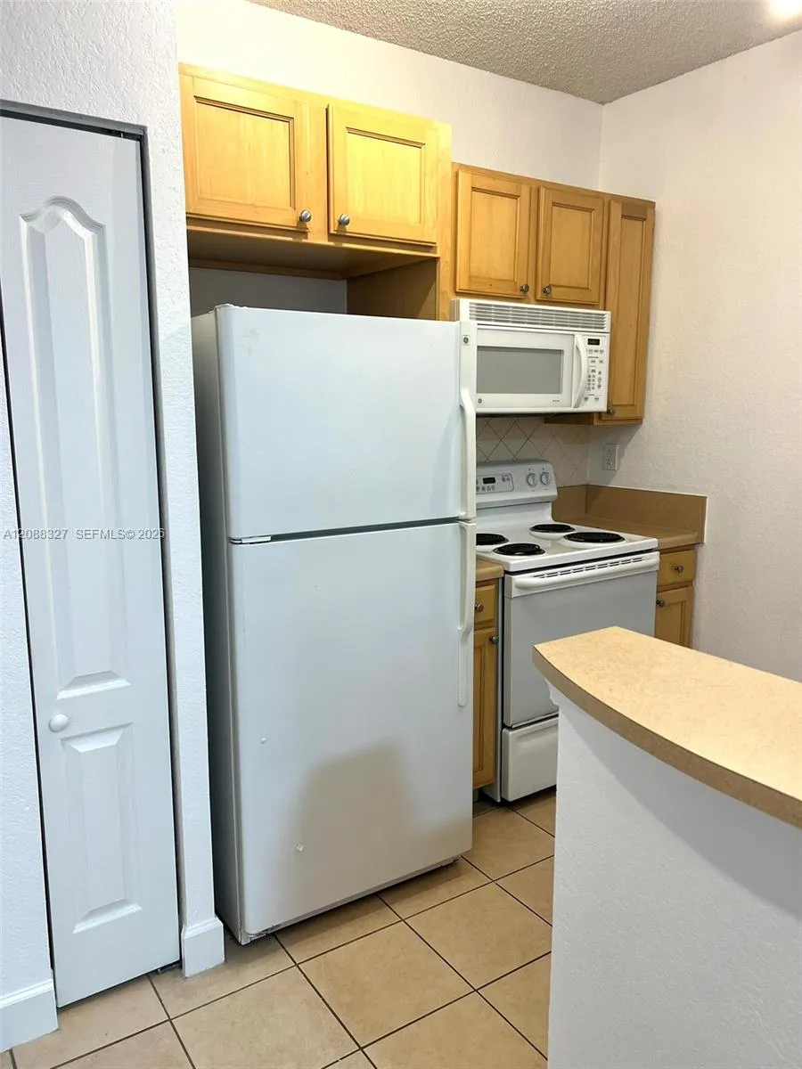 6001 SW 70th St #346 South Miami, FL 33143