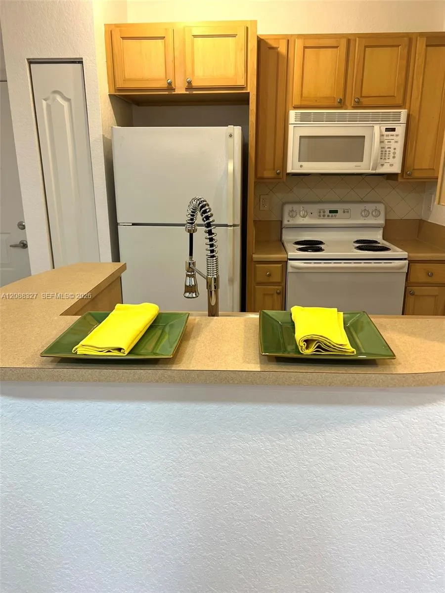 6001 SW 70th St #346 South Miami, FL 33143