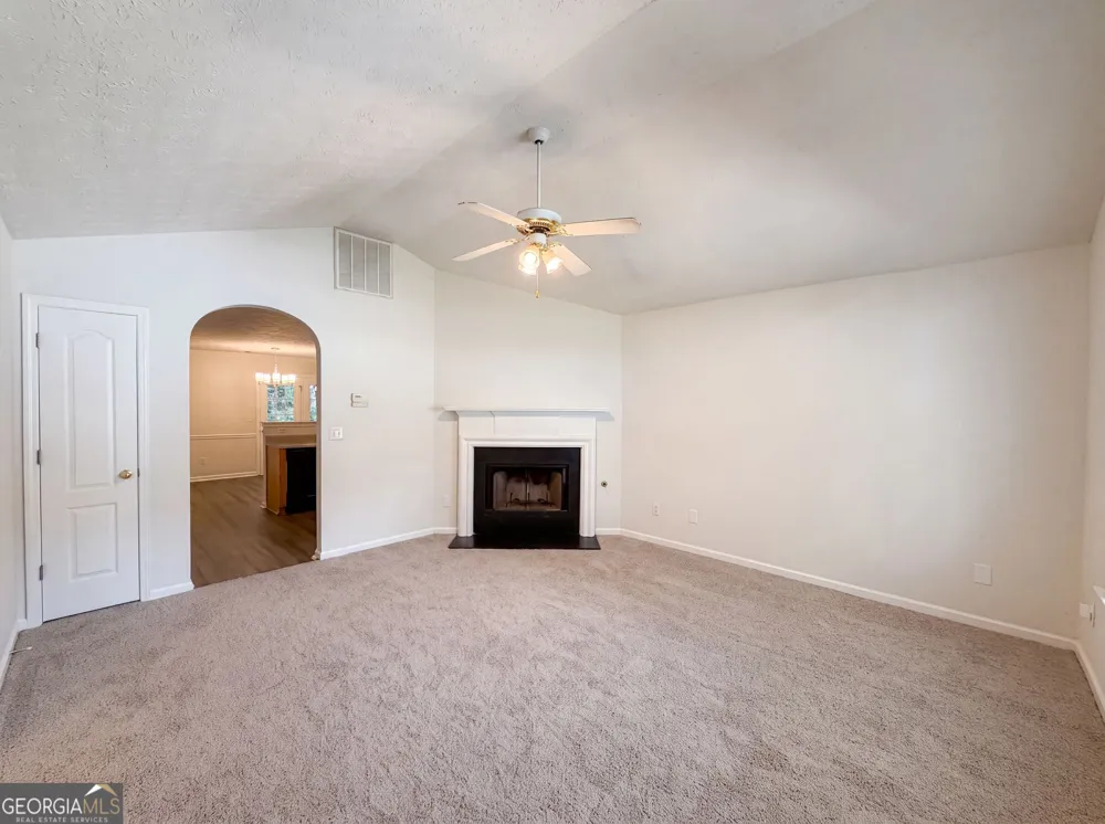 10543 Crabtree DR Jonesboro, GA 30238