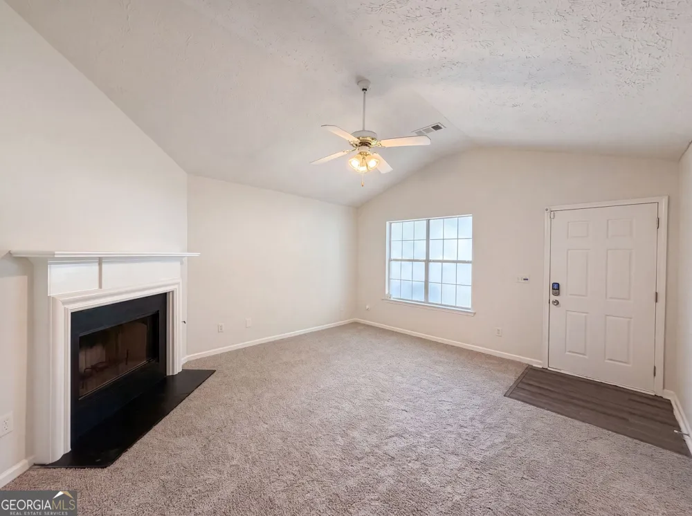 10543 Crabtree DR Jonesboro, GA 30238