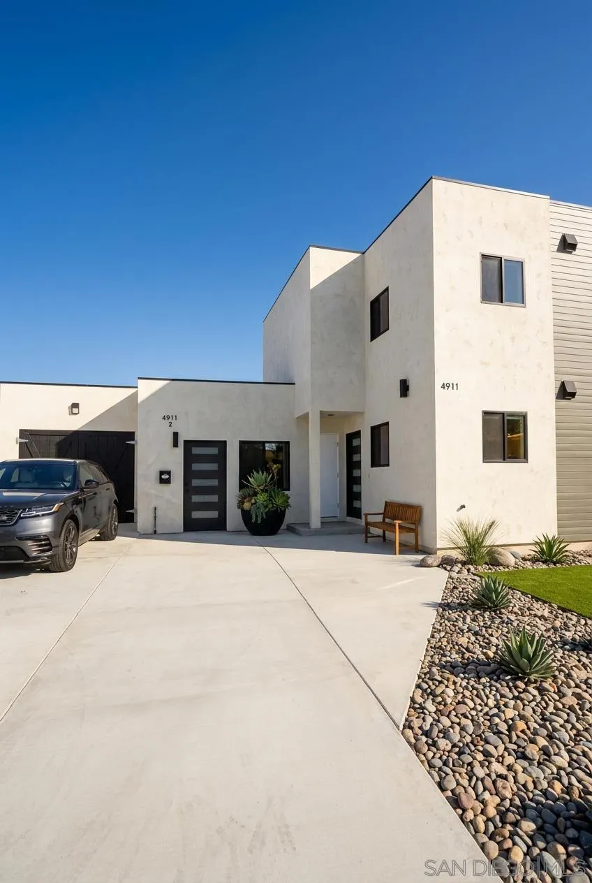 4911 Glen La Mesa, CA 91941