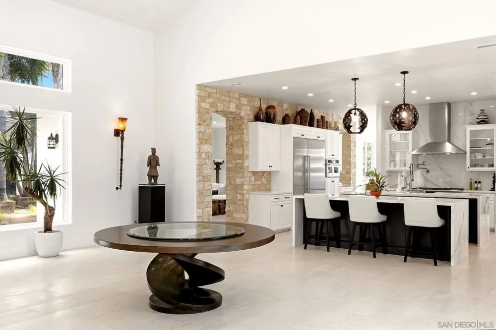 50 F Chula Vista, CA 91910
