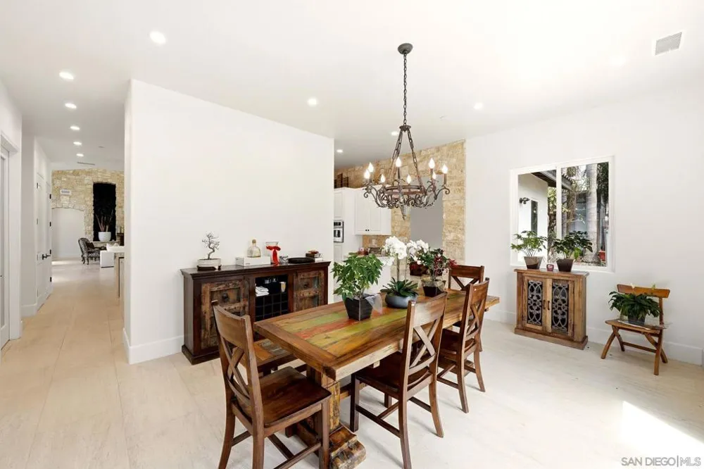 50 F Chula Vista, CA 91910