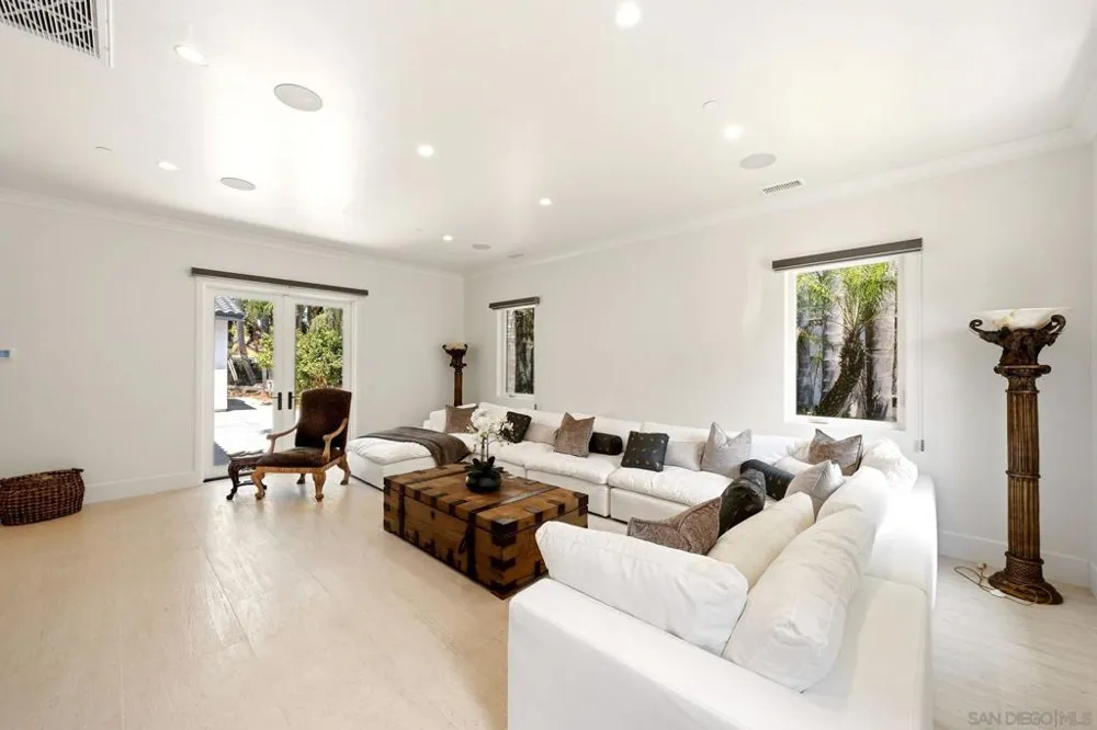 50 F Chula Vista, CA 91910