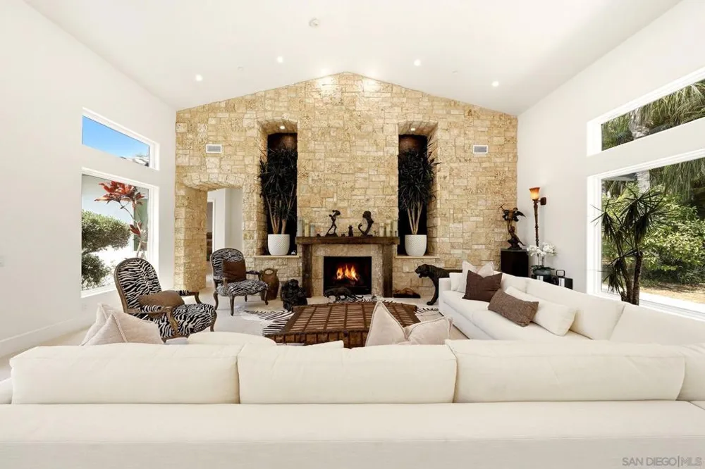 50 F Chula Vista, CA 91910