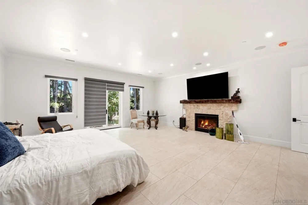 50 F Chula Vista, CA 91910