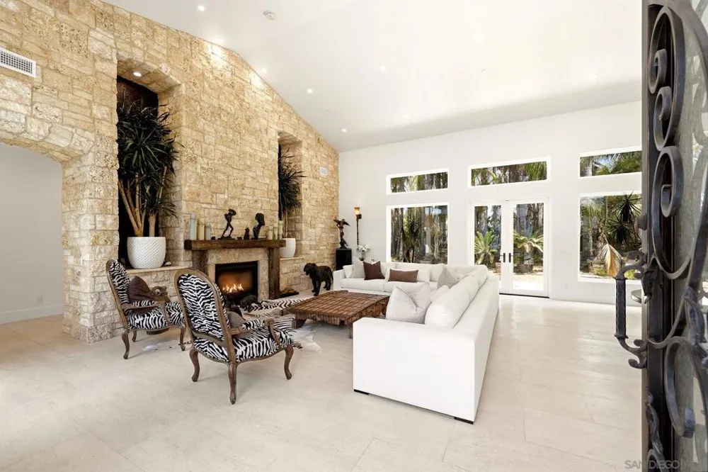 50 F Chula Vista, CA 91910