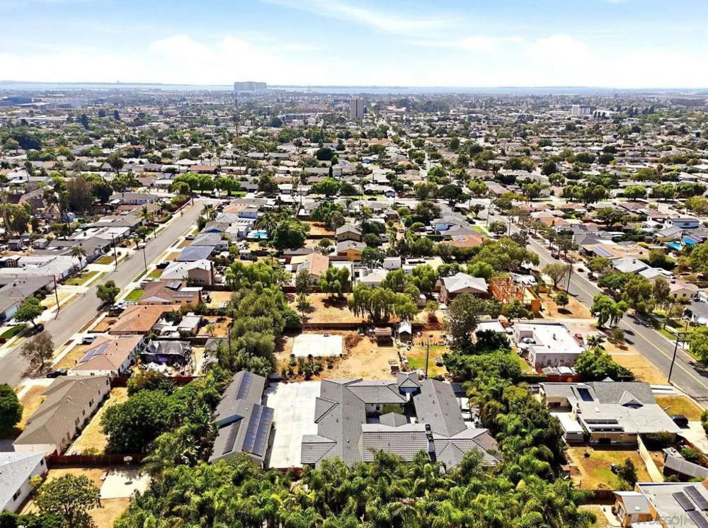 50 F Chula Vista, CA 91910