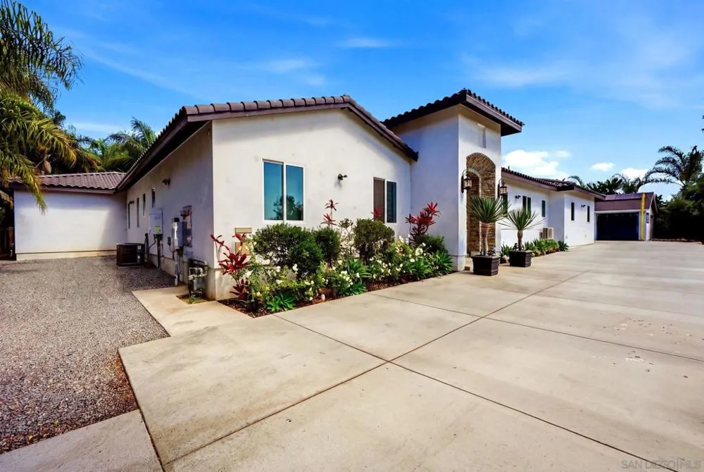 50 F Chula Vista, CA 91910