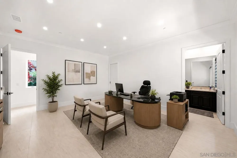 50 F Chula Vista, CA 91910