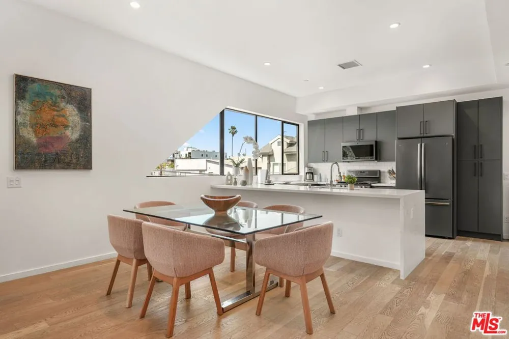 3724 Vinton Avenue Los Angeles, CA 90034