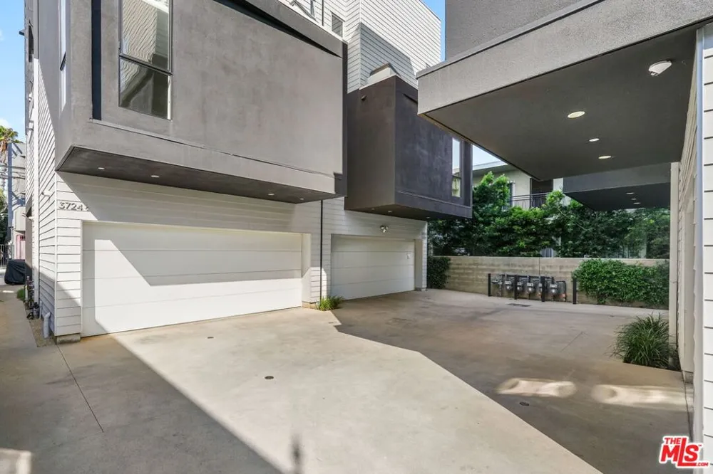 3724 Vinton Avenue Los Angeles, CA 90034