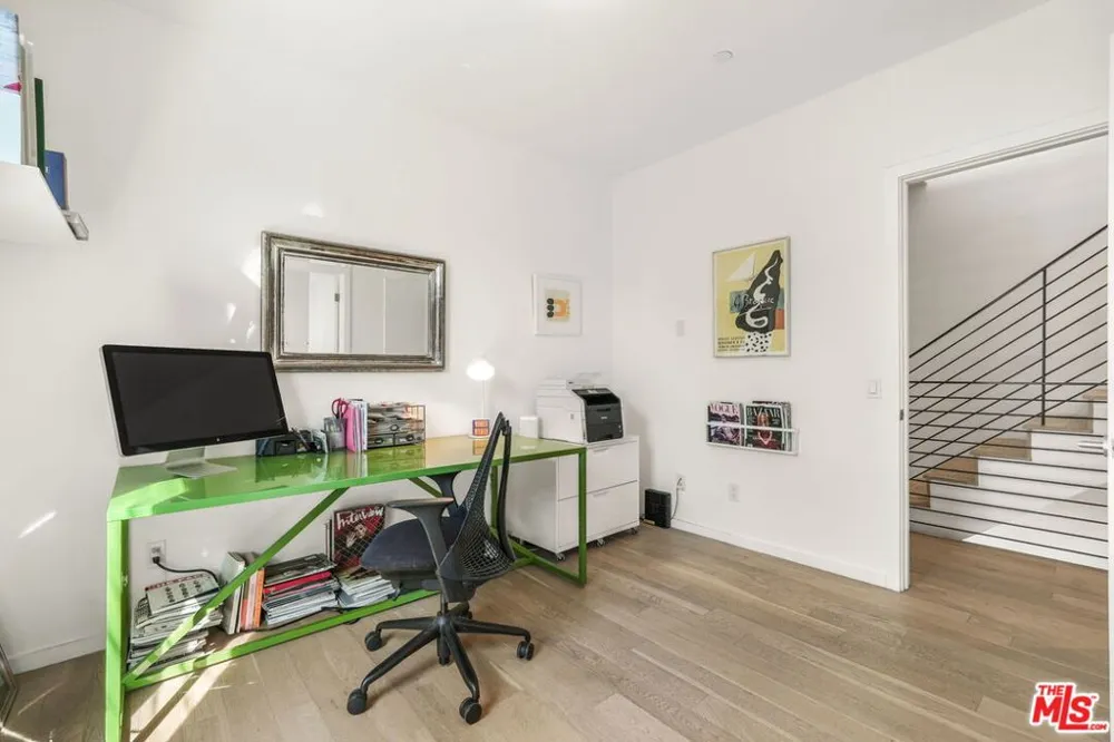 3724 Vinton Avenue Los Angeles, CA 90034
