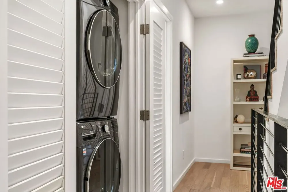 3724 Vinton Avenue Los Angeles, CA 90034