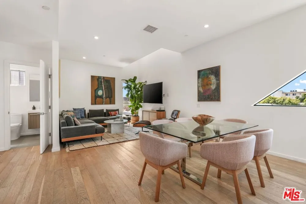 3724 Vinton Avenue Los Angeles, CA 90034