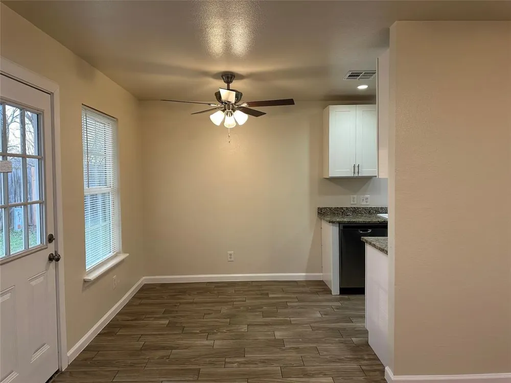 407 Vista West Court #B Bastrop, TX 78602