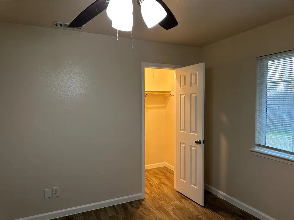 407 Vista West Court #B Bastrop, TX 78602