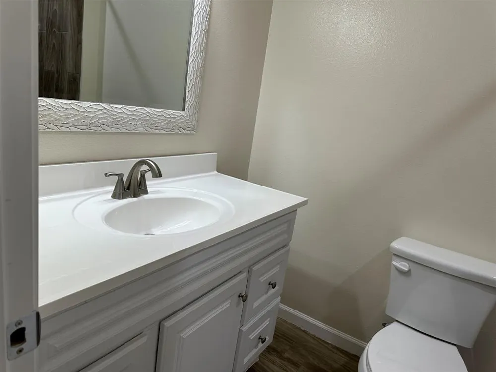 407 Vista West Court #B Bastrop, TX 78602