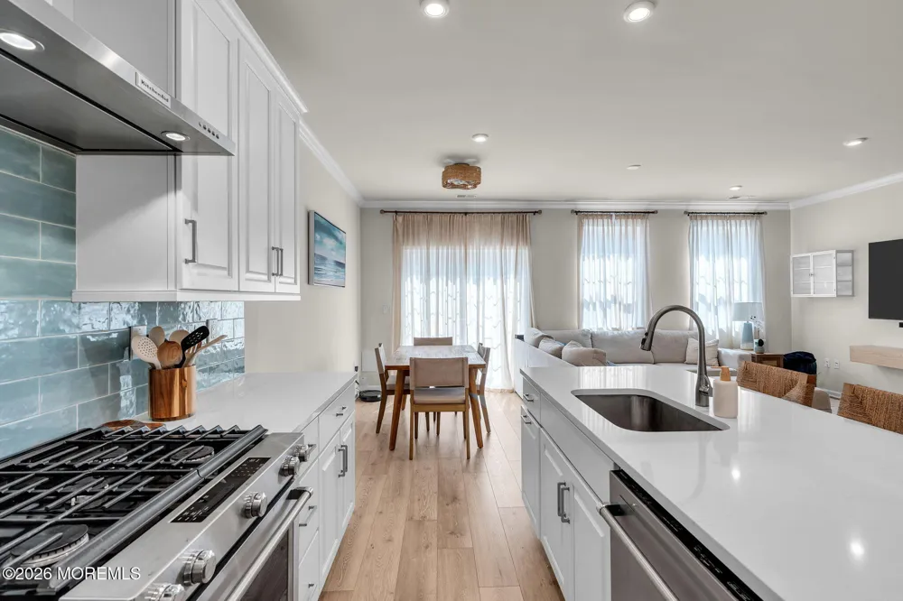 22 Coburgh Drive Wall, NJ 07753