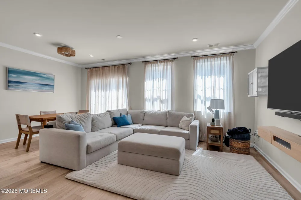 22 Coburgh Drive Wall, NJ 07753
