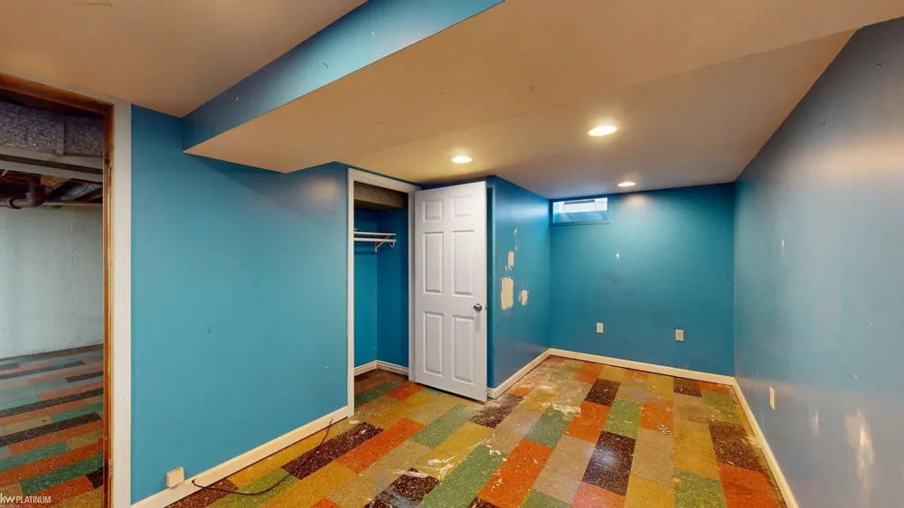 30107 Rosebriar Street St Clair Shores City, MI 48082