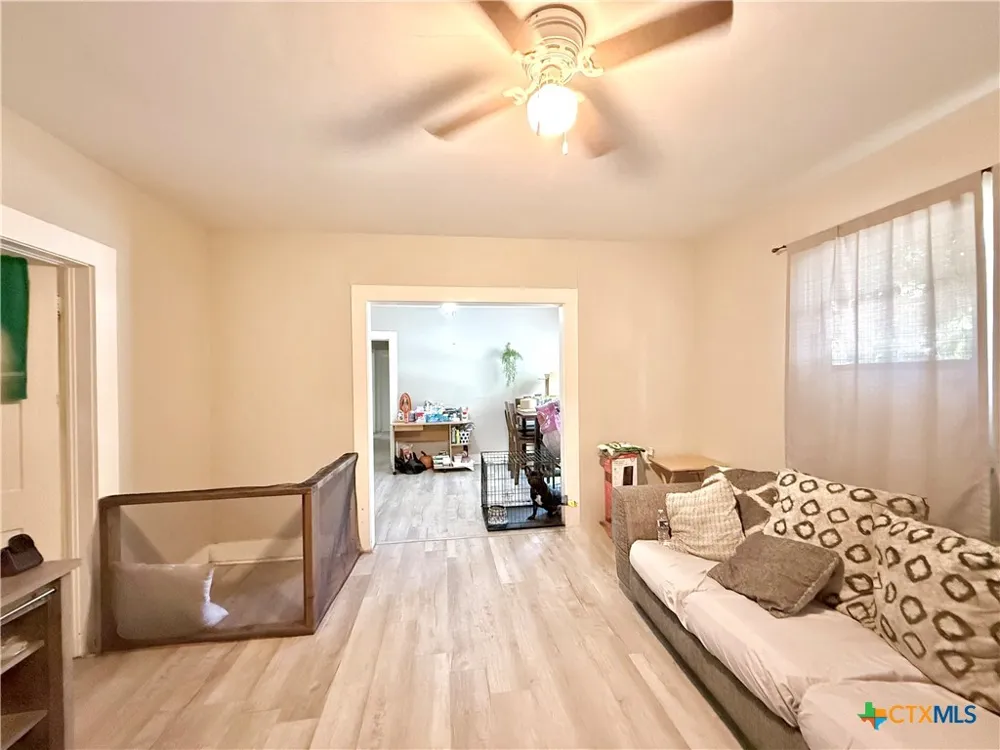 220 Fm-1686 Telferner, TX 77988