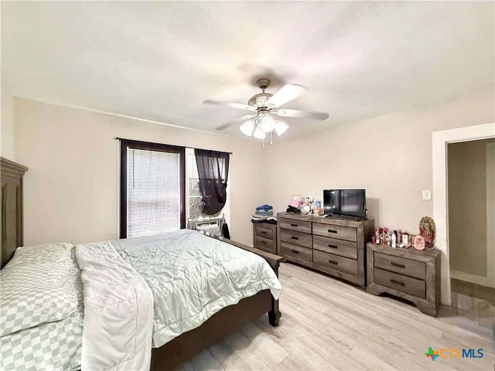 220 Fm-1686 Telferner, TX 77988