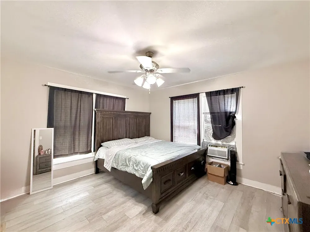 220 Fm-1686 Telferner, TX 77988