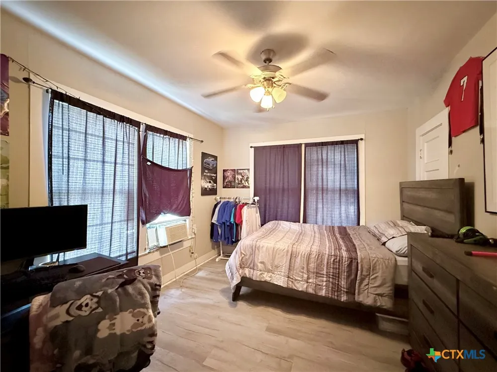 220 Fm-1686 Telferner, TX 77988