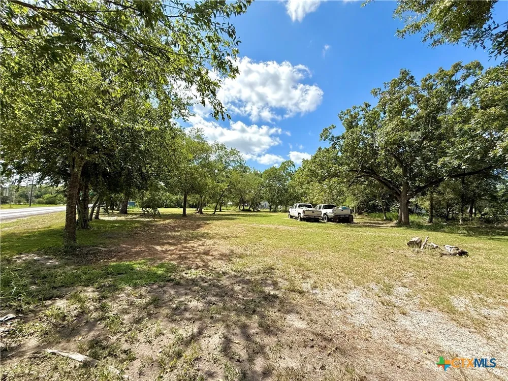 220 Fm-1686 Telferner, TX 77988