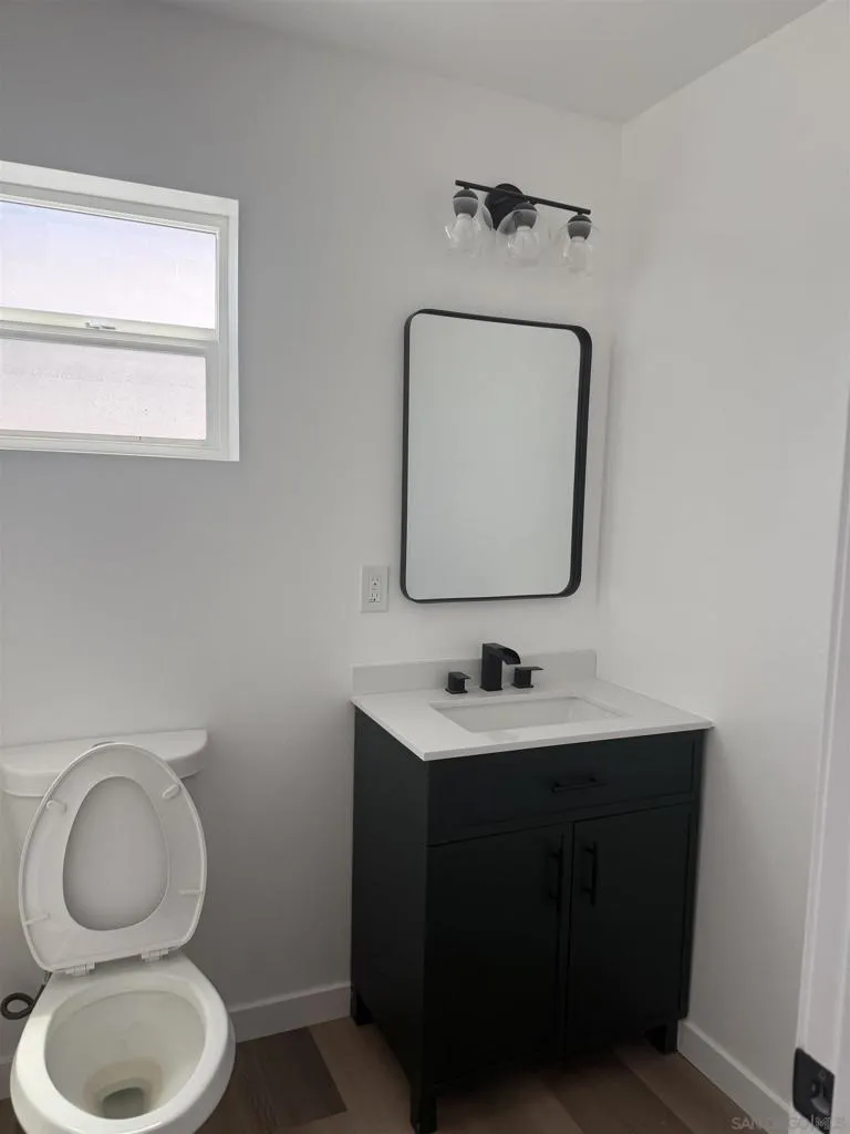 4913 Glen La Mesa, CA 91941