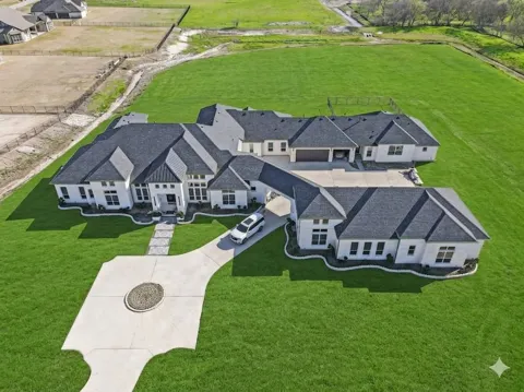 4910 Cheshire Lane