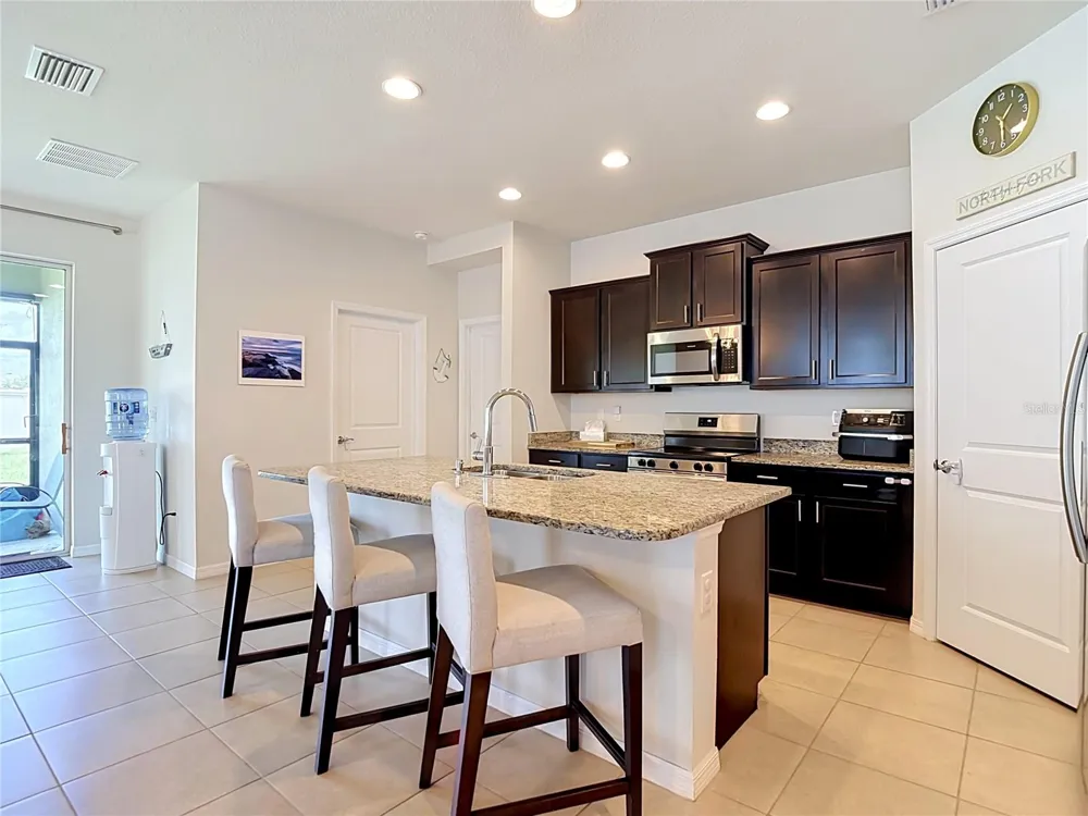 31686 TANSY BEND Wesley Chapel, FL 33545