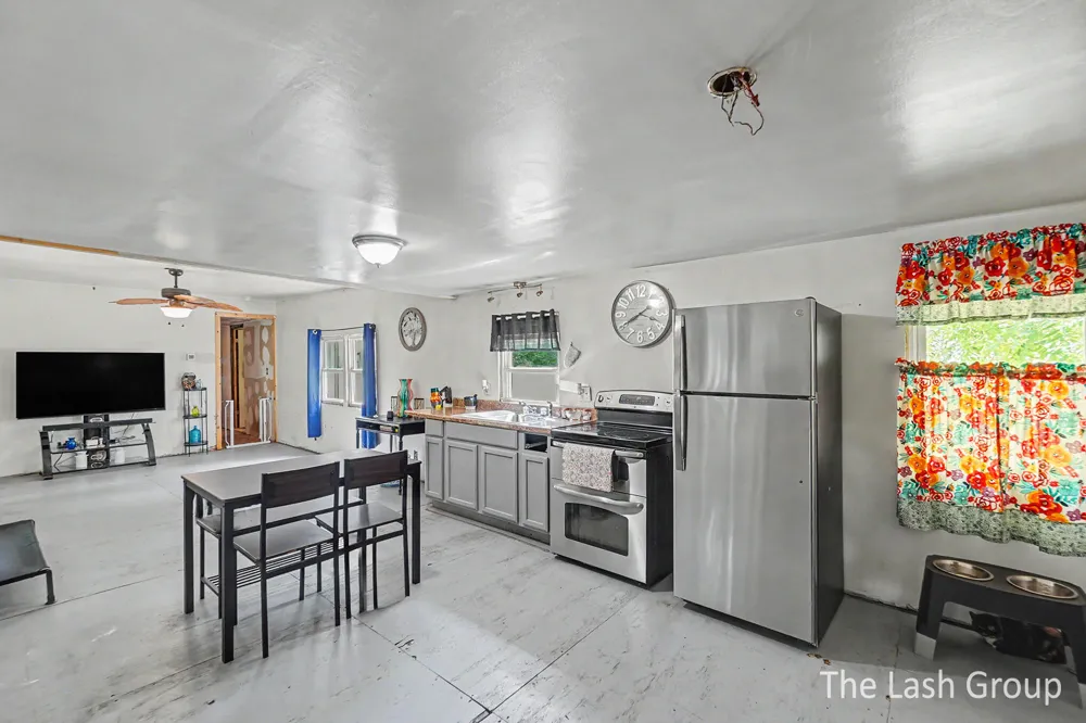 1665 S Forest Hills Drive Big Prairie Township, MI 49349