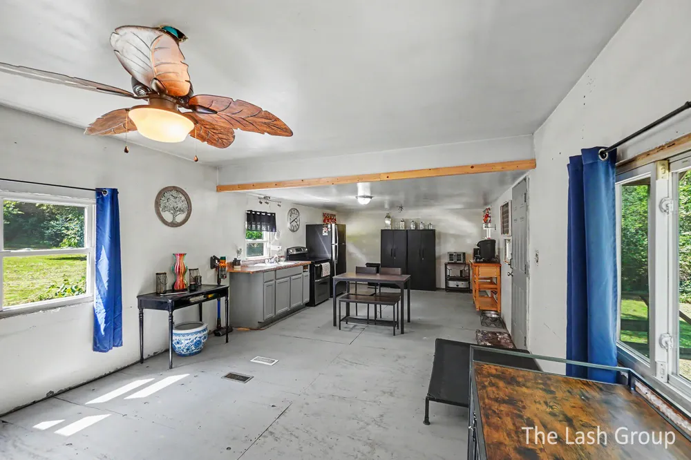 1665 S Forest Hills Drive Big Prairie Township, MI 49349