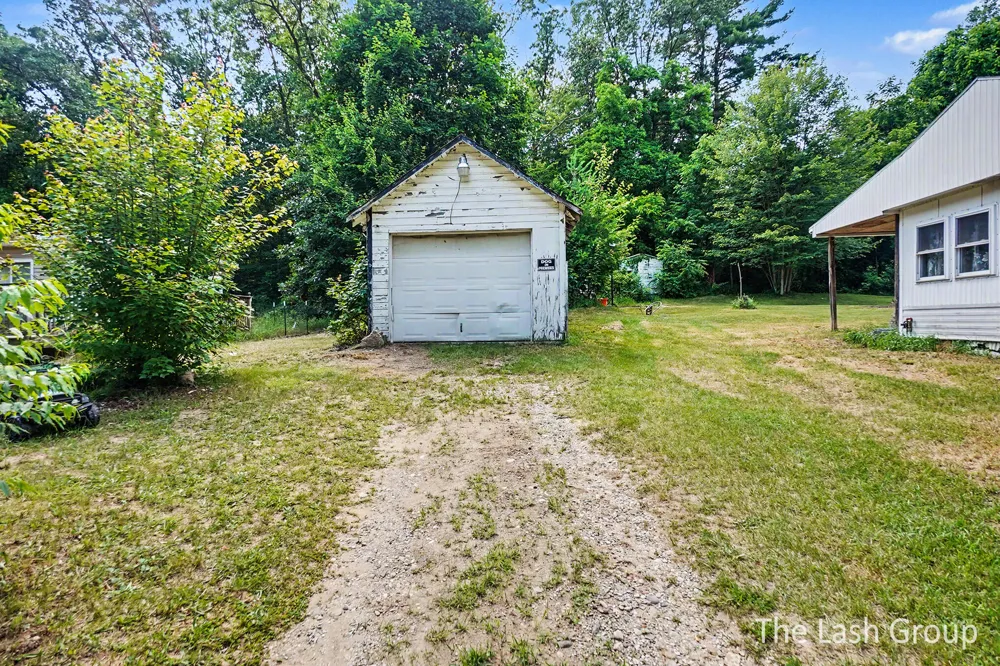 1665 S Forest Hills Drive Big Prairie Township, MI 49349