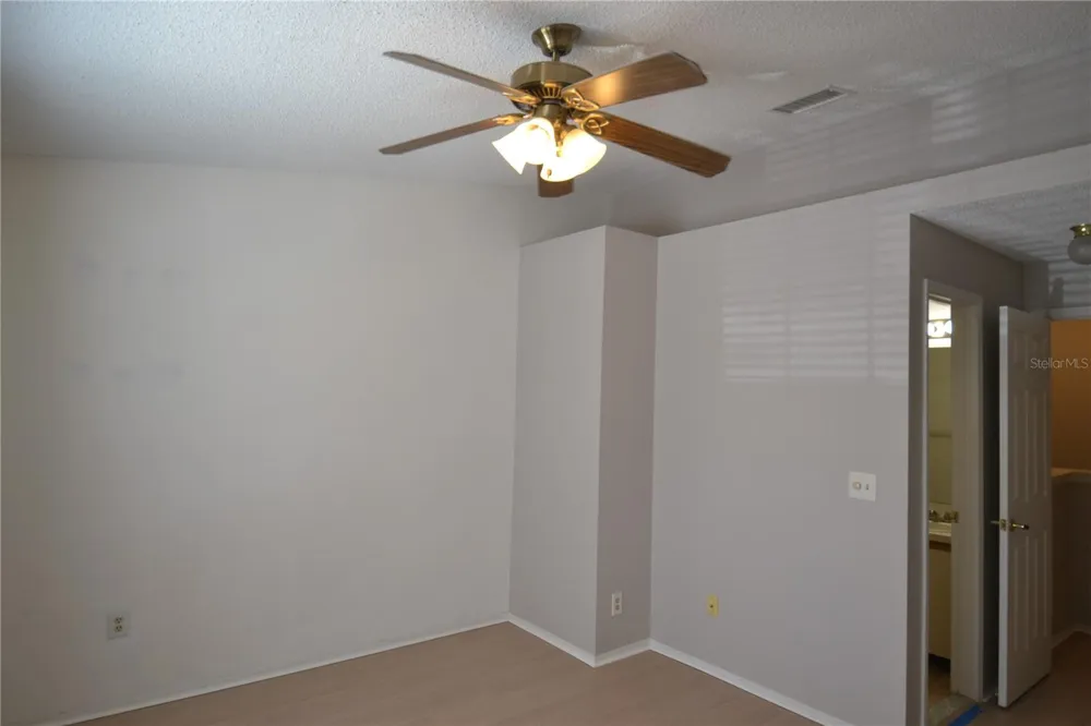 3379 FOX HUNT DRIVE Palm Harbor, FL 34683