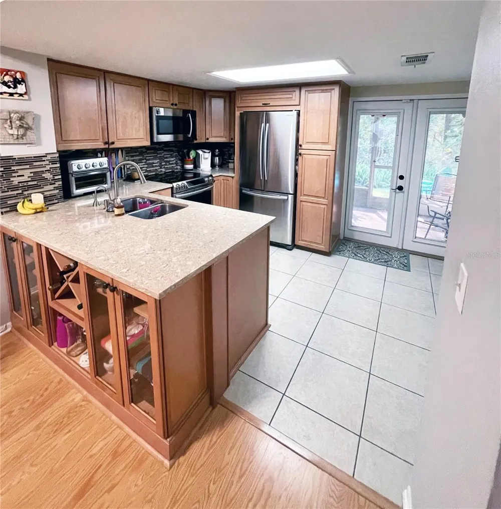 3379 FOX HUNT DRIVE Palm Harbor, FL 34683
