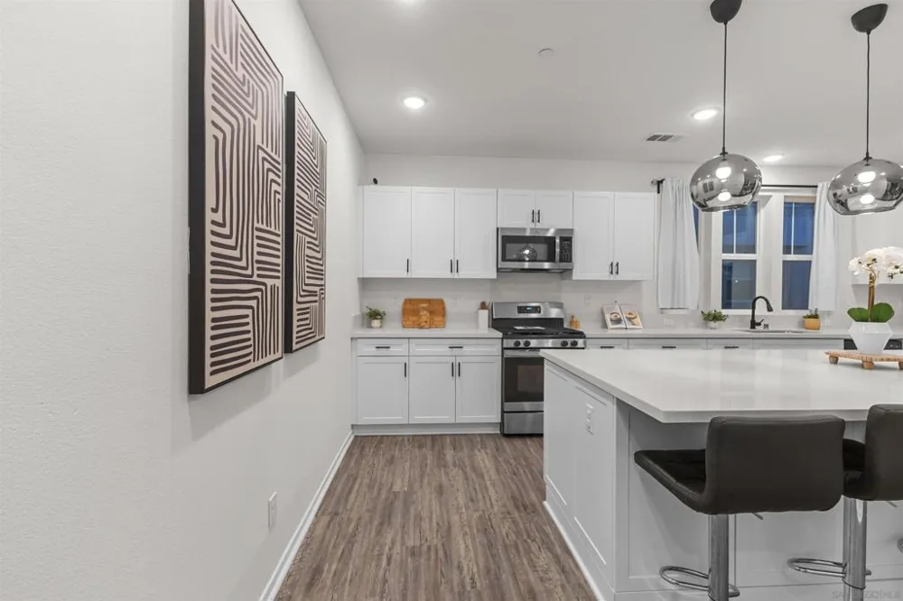5300 Calle Rockfish #2 San Diego, CA 92154