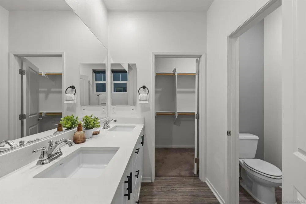 5300 Calle Rockfish #2 San Diego, CA 92154