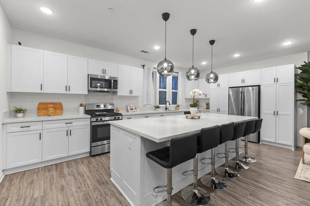 5300 Calle Rockfish #2 San Diego, CA 92154