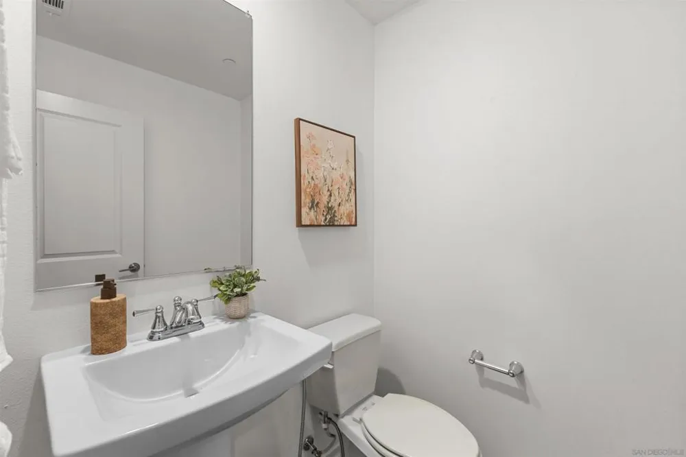 5300 Calle Rockfish #2 San Diego, CA 92154