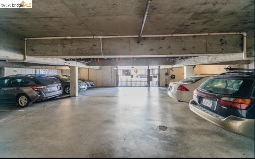 4099 Howe St #102 Oakland, CA 94611