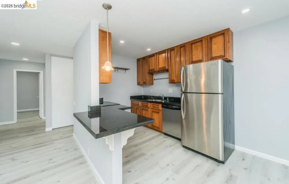 4099 Howe St #102 Oakland, CA 94611